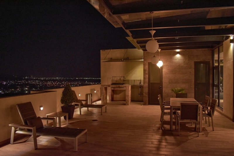 Deze terrasverwarming houdt je terras warm tot in november